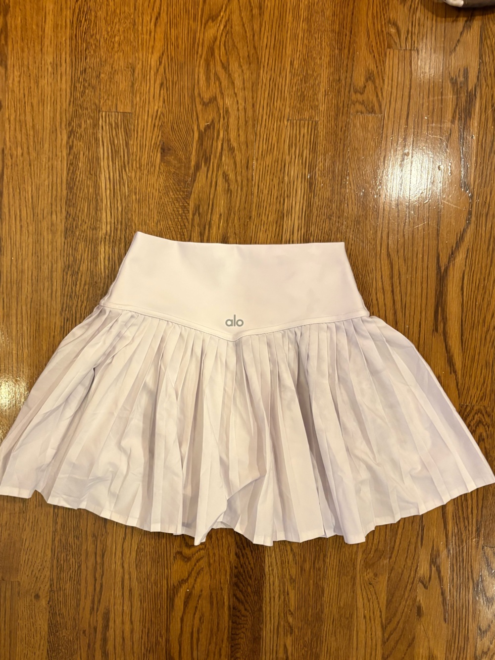 ALO Yoga Pleated Athletic Tennis Skirt in White